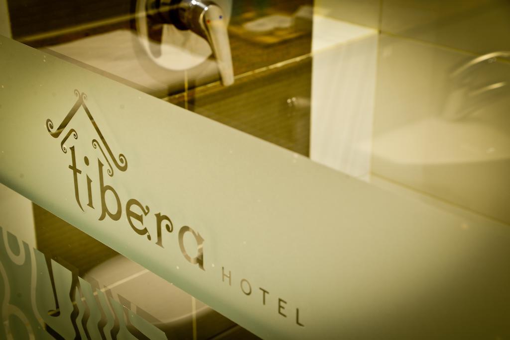 Hotel Tibera Taman Cibeunying Bandung Esterno foto