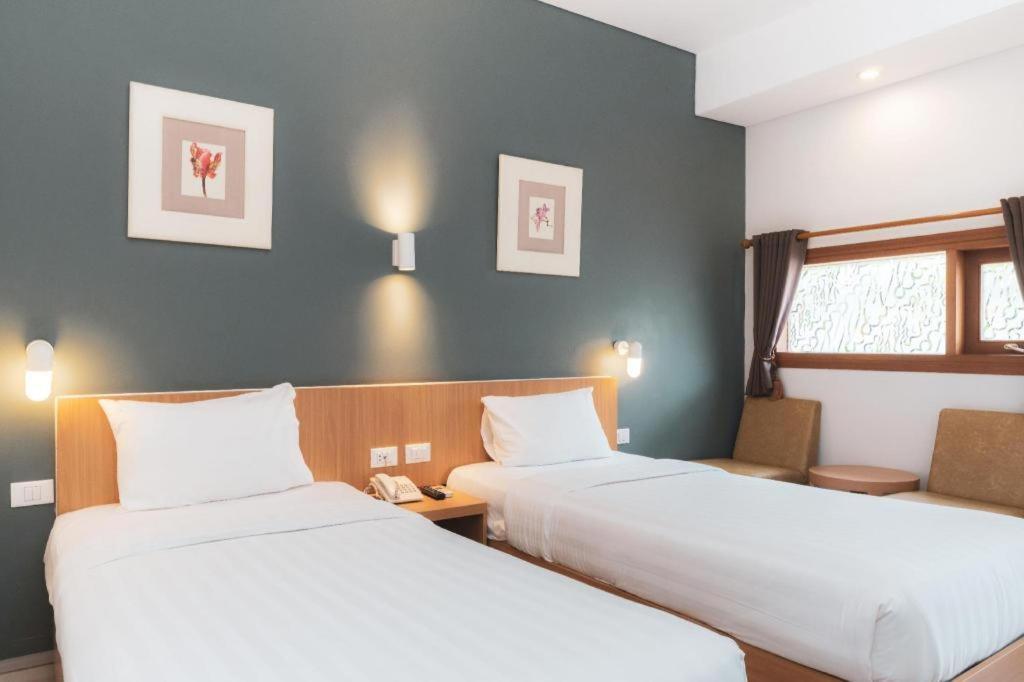 Hotel Tibera Taman Cibeunying Bandung Esterno foto