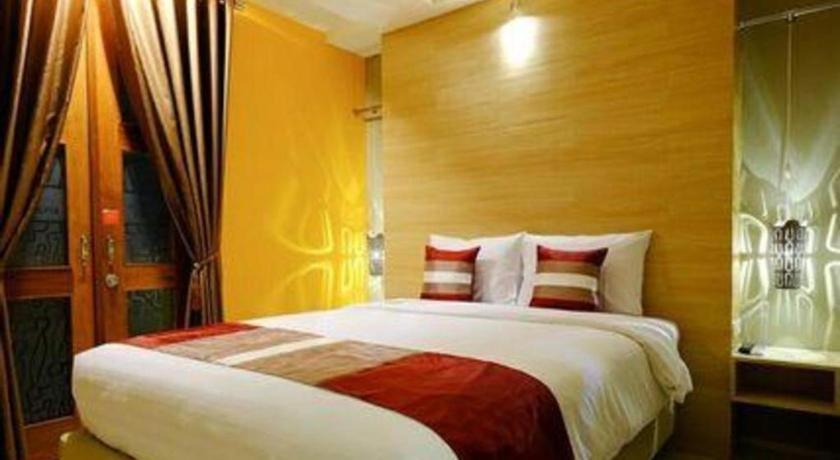Hotel Tibera Taman Cibeunying Bandung Esterno foto