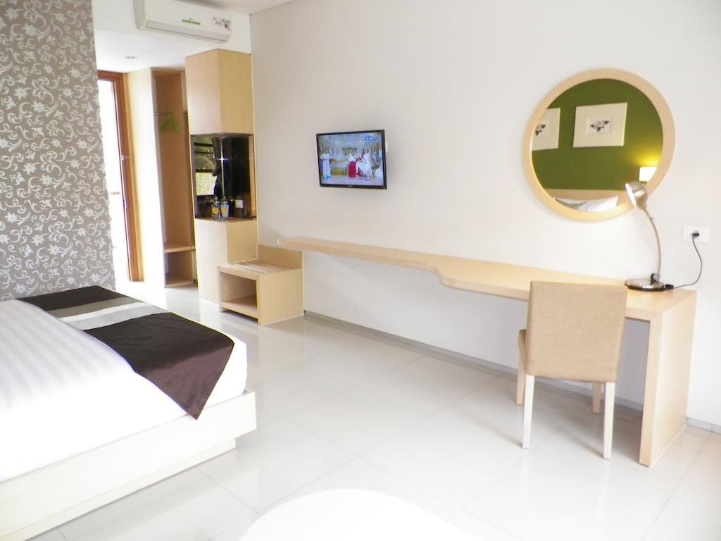 Hotel Tibera Taman Cibeunying Bandung Esterno foto